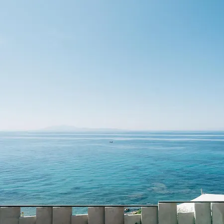 Above Blue Two Bedroom Villa Plomari Exterior foto